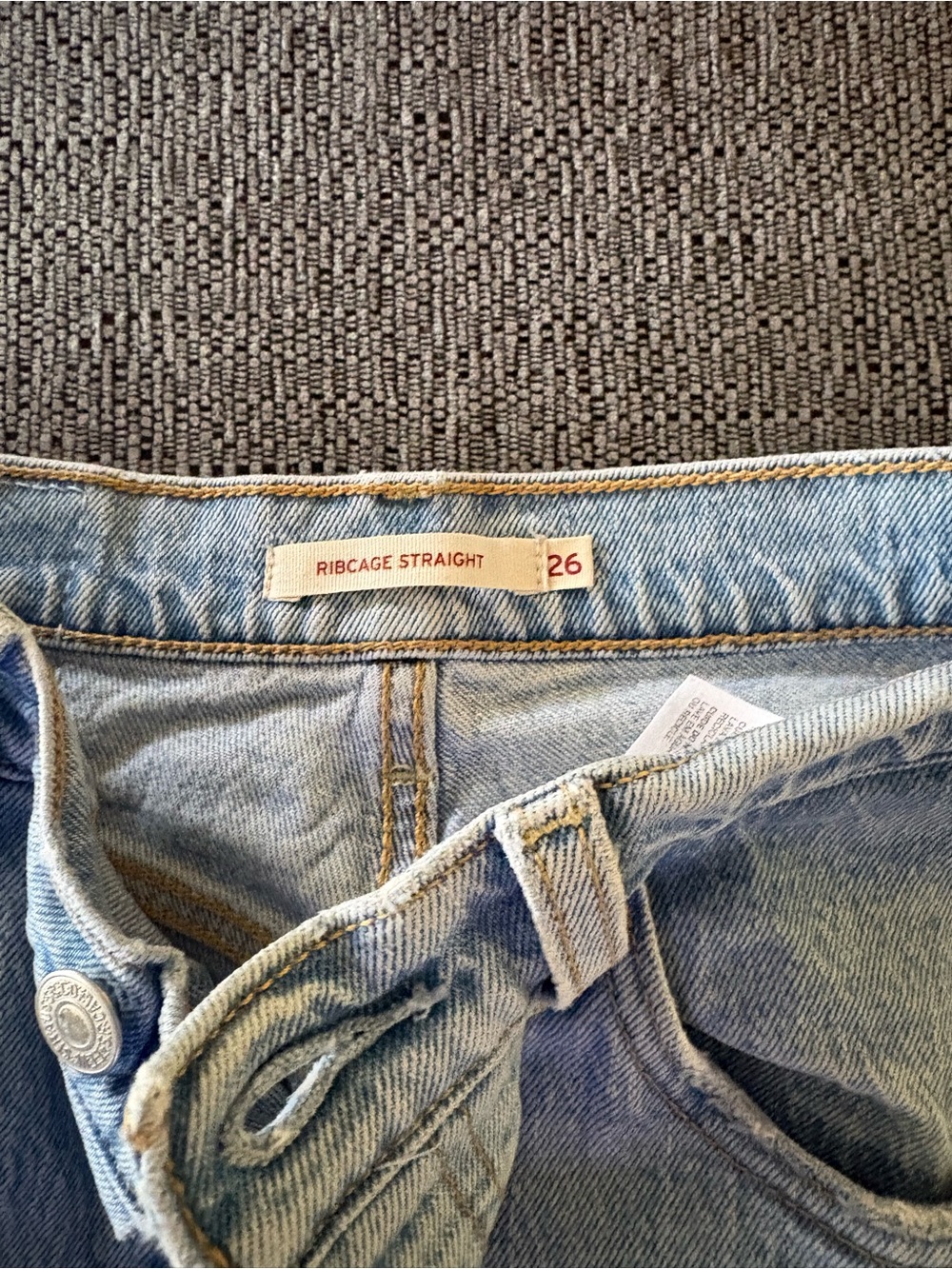 Levi’s Ribcage Straight Denim Jeans - Picture 7 of 10
